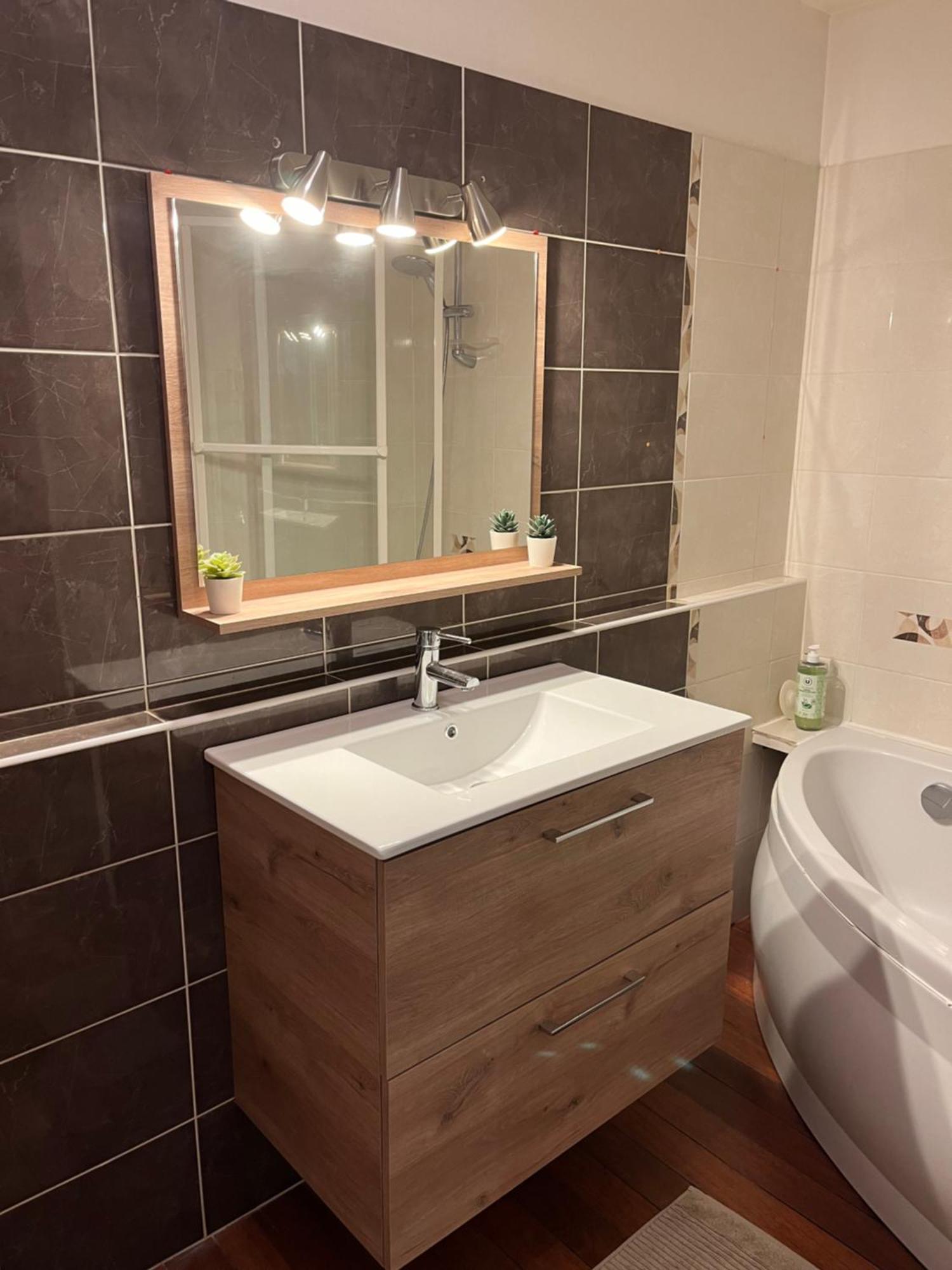 Appartement Avec Jardin Au Pied Du Centre-Ville Caen Bagian luar foto
